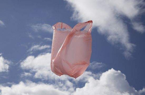 Faire un sac en plastique pour faire attention à ce que le problème