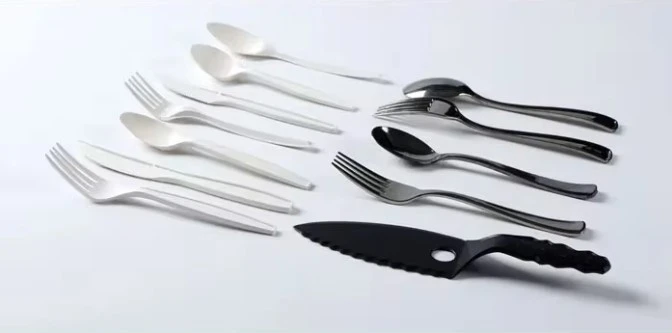 Plastic Knives Plastic Knives