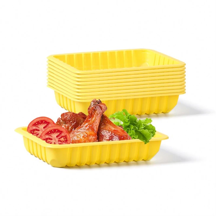 Sortez des plateaux de nourriture