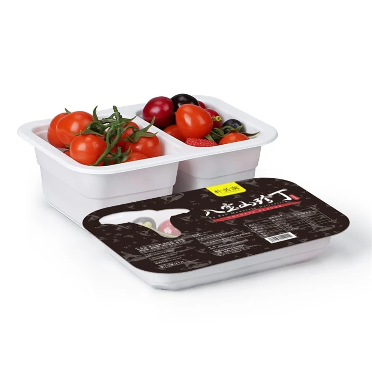 Plateaux de nourriture en plastique blanc